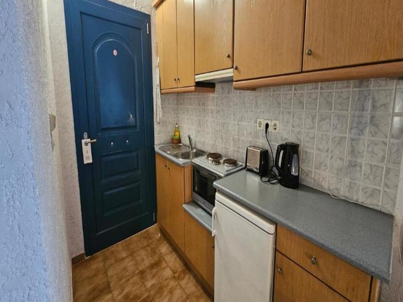 Metaxatos Apartments image