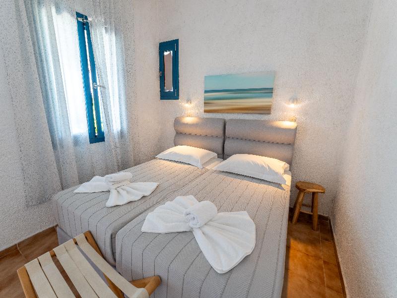 Metaxatos Apartments image