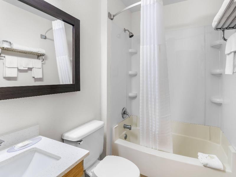 Quality Inn Johnstown PA image