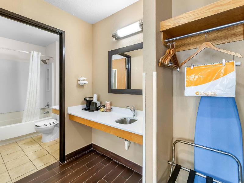 Quality Inn Johnstown PA image