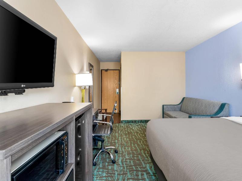 Quality Inn Johnstown PA image