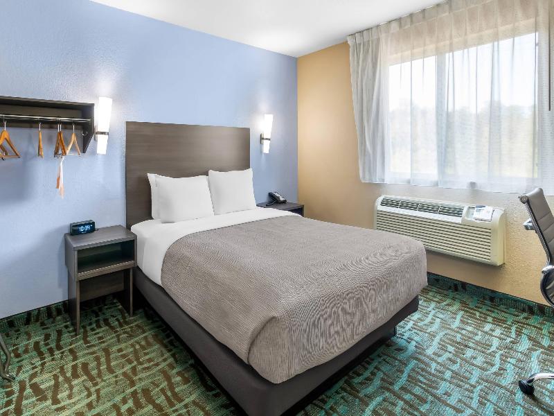 Quality Inn Johnstown PA image