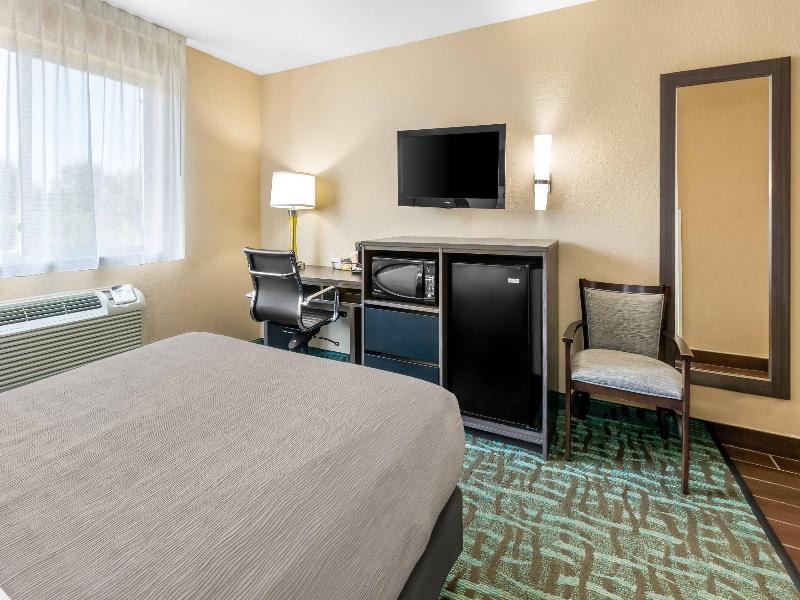 Quality Inn Johnstown PA image
