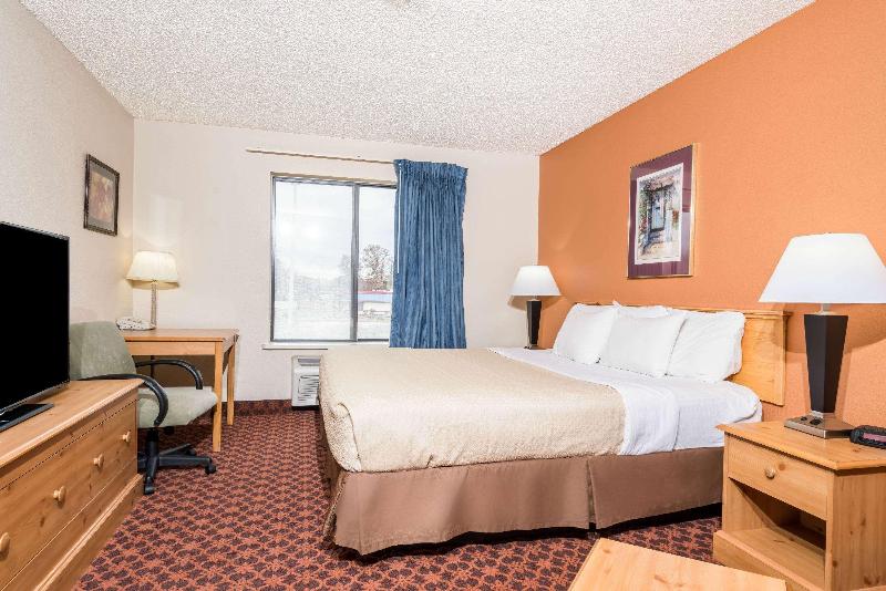 Days Inn by Wyndham Black River Falls image