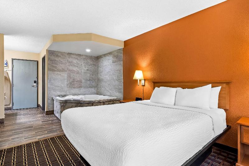 Days Inn by Wyndham Black River Falls image
