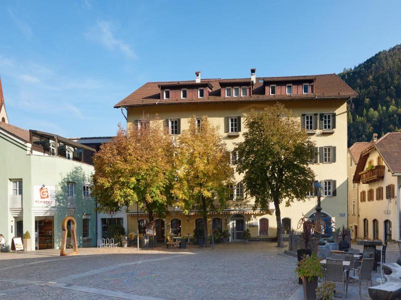 Parkhotel Post image