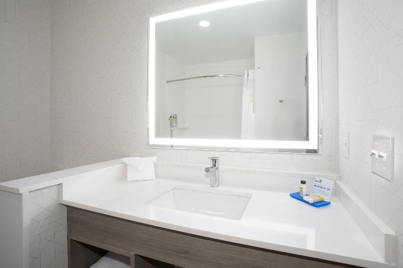 Holiday Inn Express & Suites Idaho Falls photo 24