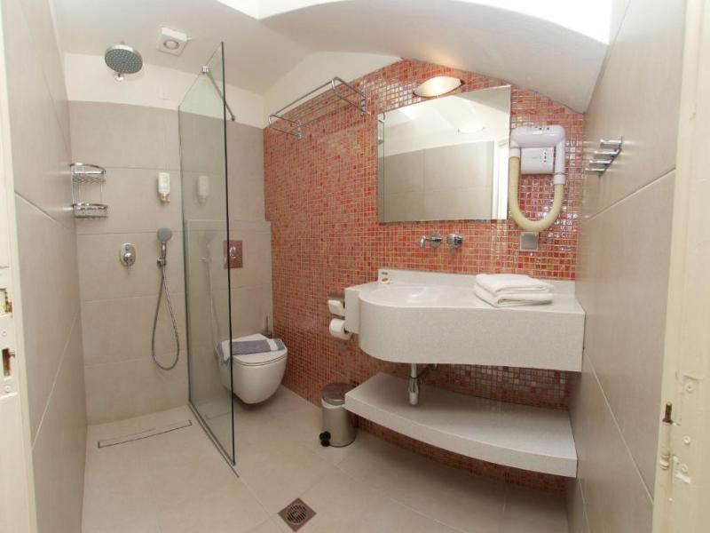Dafnoudi Hotel Apartments image