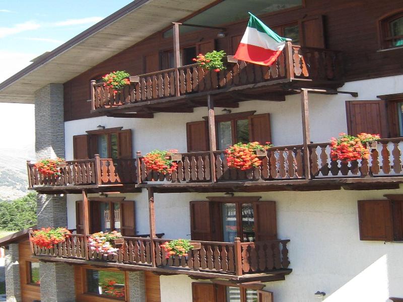 Villa Plinia image