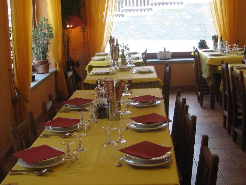Villa Plinia image