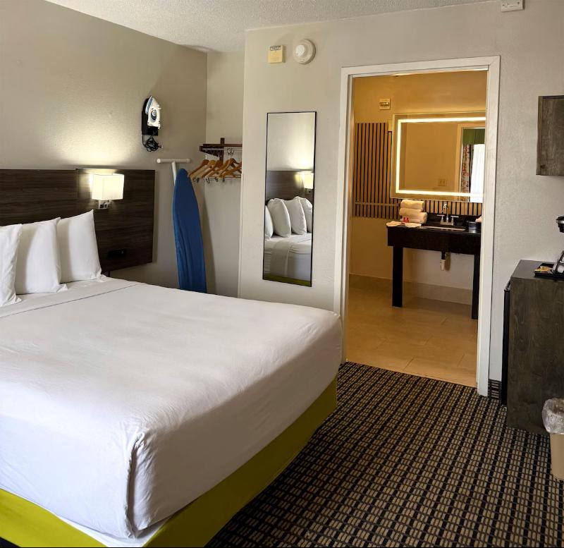 SureStay by Best Western Irving Grapevine DFW image