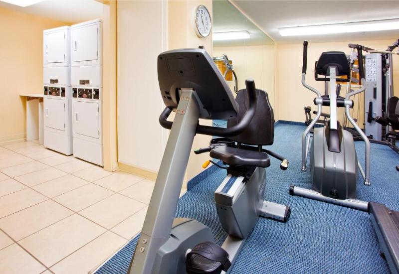 Candlewood Suites Jacksonville image