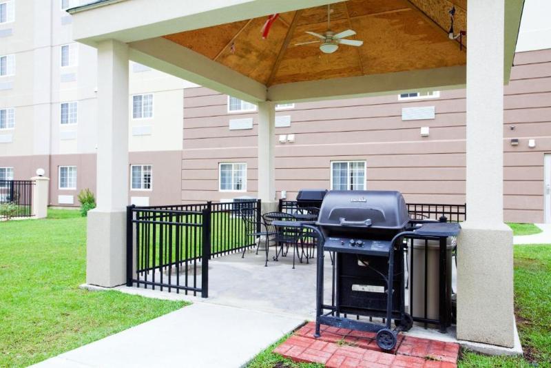 Candlewood Suites Jacksonville image
