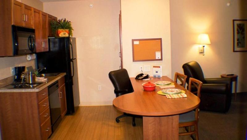 Candlewood Suites Jacksonville image