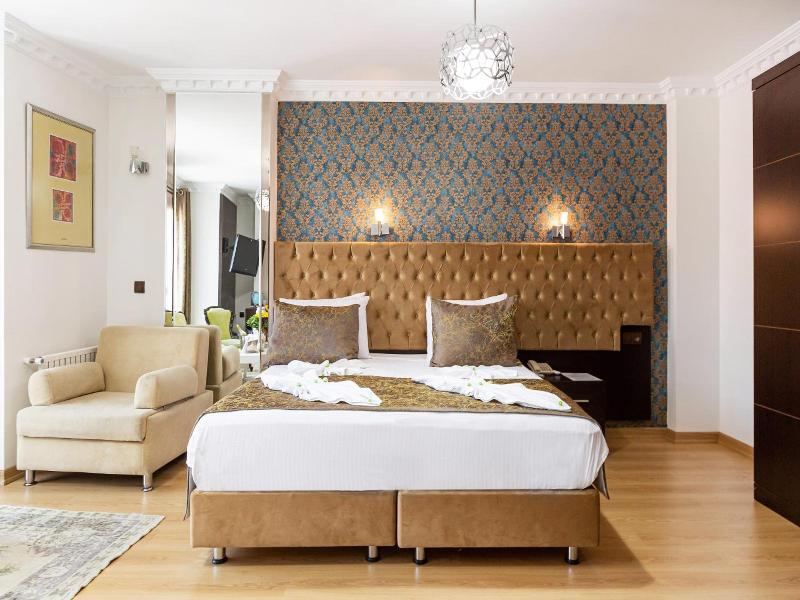 Kumru Hotel image