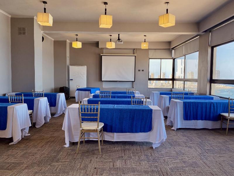 Spark Suite Iquique image