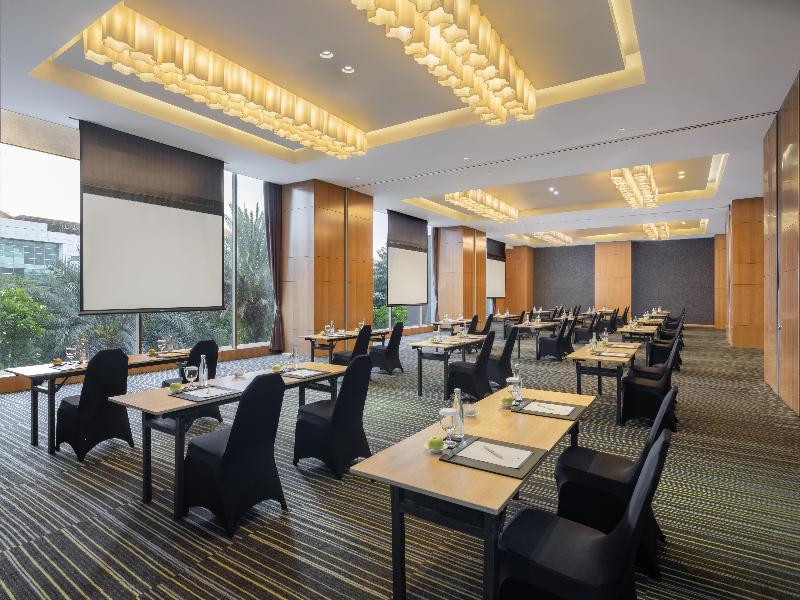 DoubleTree by Hilton Jakarta Kemayoran image
