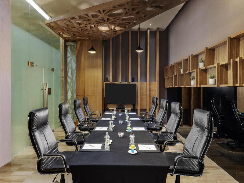 DoubleTree by Hilton Jakarta Kemayoran image