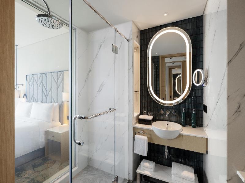 DoubleTree by Hilton Jakarta Kemayoran image