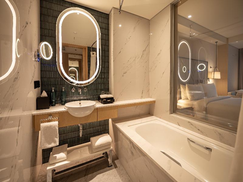 DoubleTree by Hilton Jakarta Kemayoran image