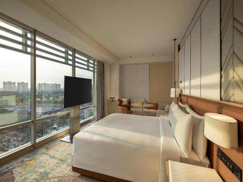 DoubleTree by Hilton Jakarta Kemayoran image