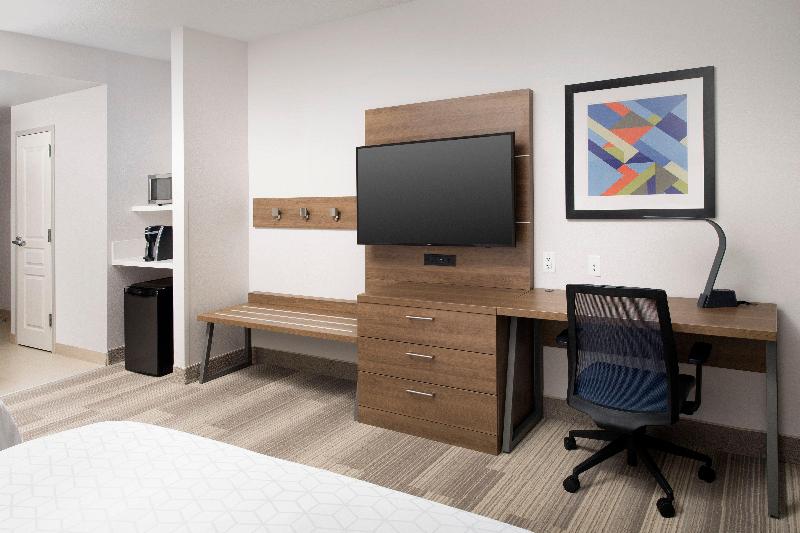 Holiday Inn Express Jacksonville Beach — photo 3