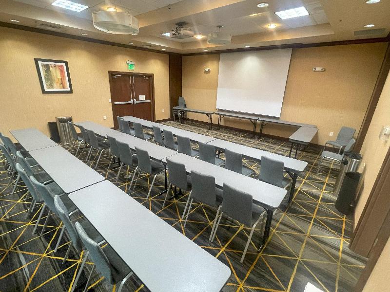 Holiday Inn Jackson Nw - Airport Road image