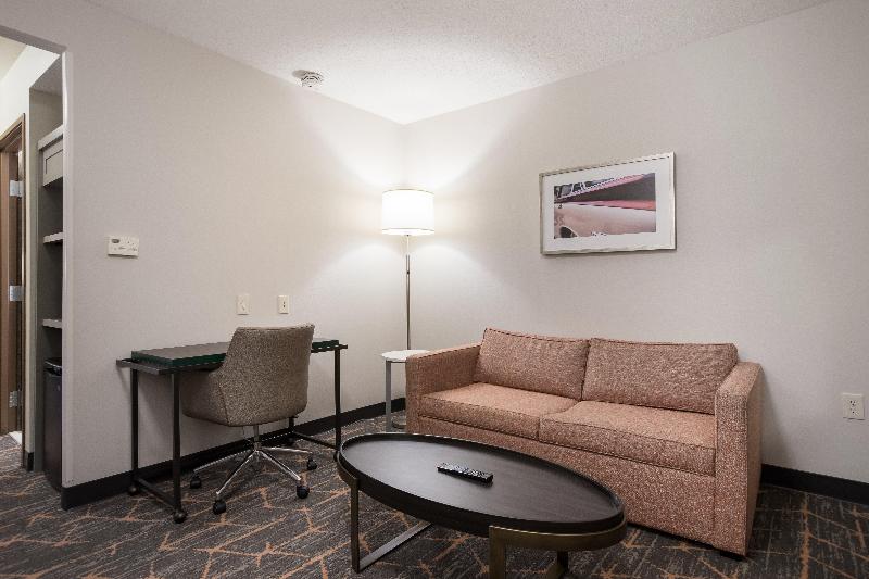 Holiday Inn Jackson Nw - Airport Road image