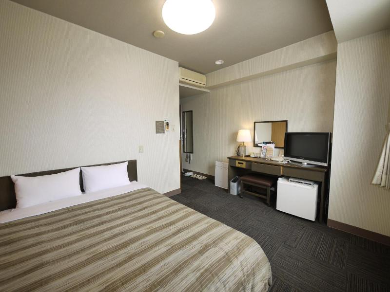 Hotel Route Inn Court Matsumoto Inter image