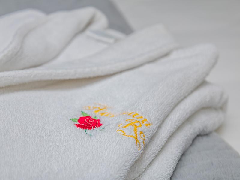 Aanmani Rose image