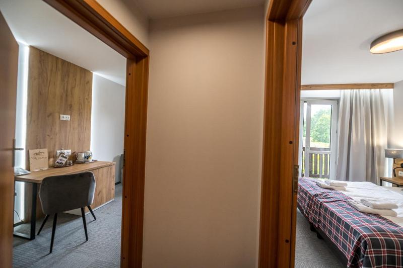 GreenLine Hotel Nowa Ski image