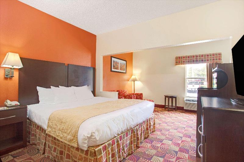 Hotel Days Inn & Suites by Wyndham Ridgeland