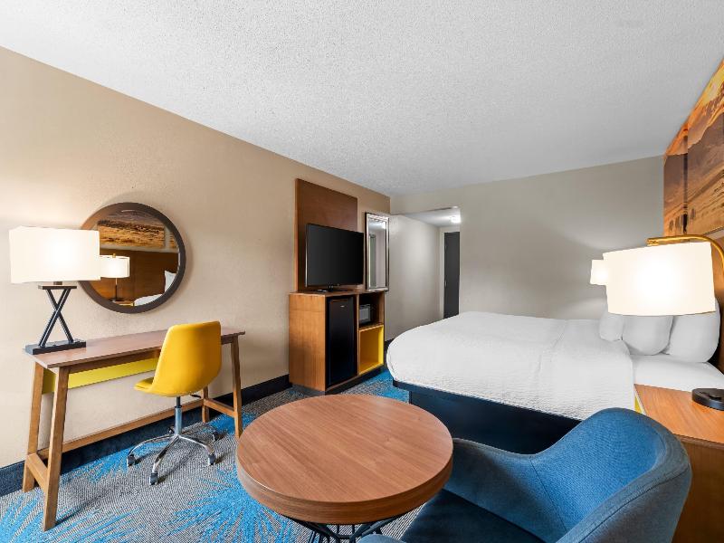 TRIPLE KING SIZE BED