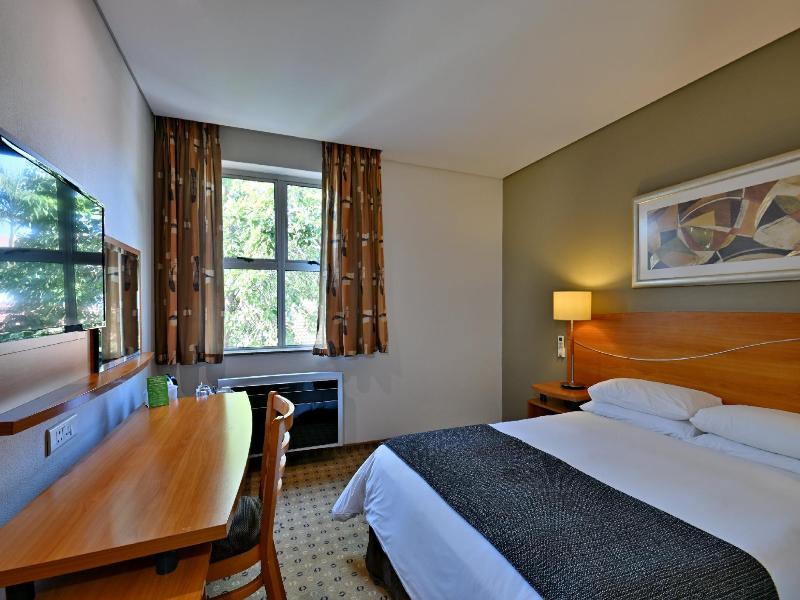 Town Lodge Sandton Grayston Johannesburg image