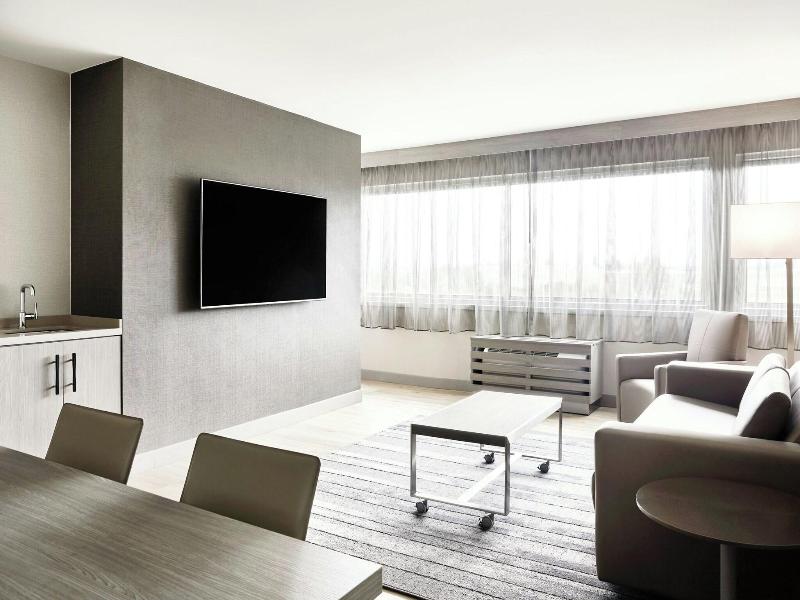 Ac Hotel By Marriott Pleasanton image
