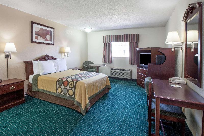 Super 8 By Wyndham Clinton Ok image