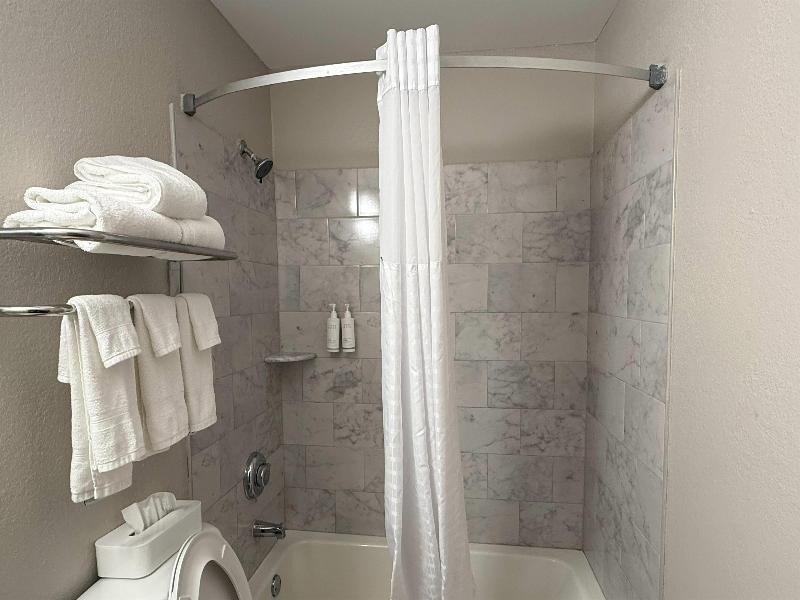 Days Inn by Wyndham Orange Park/Jacksonville image