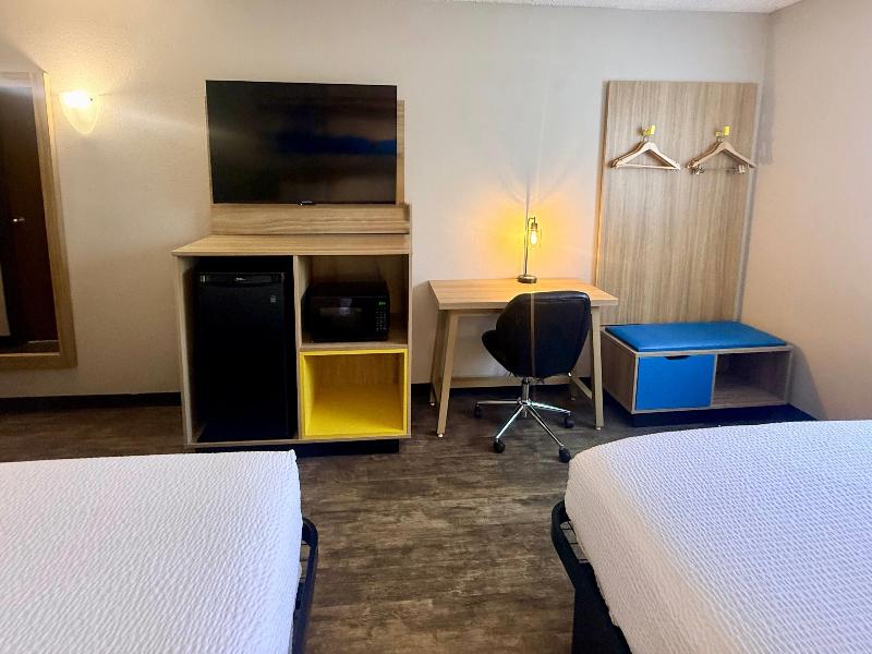 Days Inn by Wyndham Orange Park/Jacksonville image