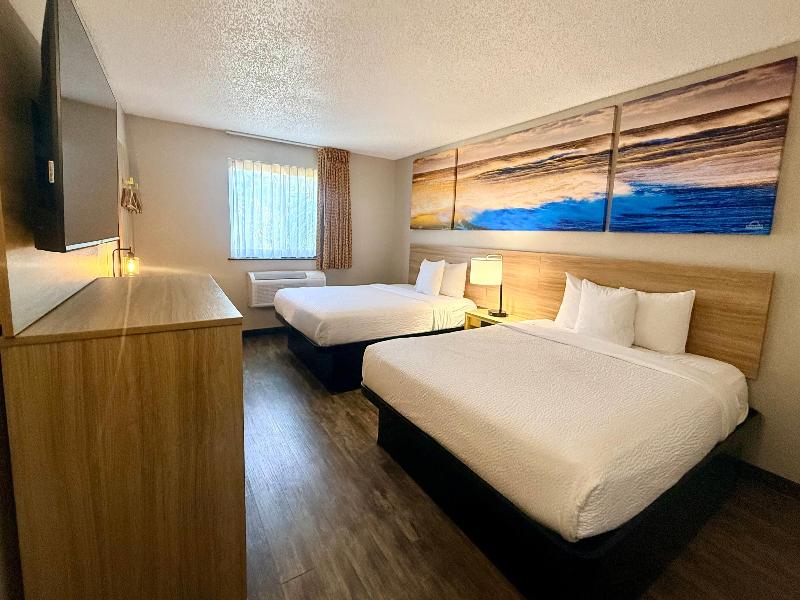 Days Inn by Wyndham Orange Park/Jacksonville image
