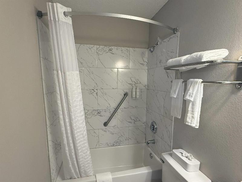 Days Inn by Wyndham Orange Park/Jacksonville image