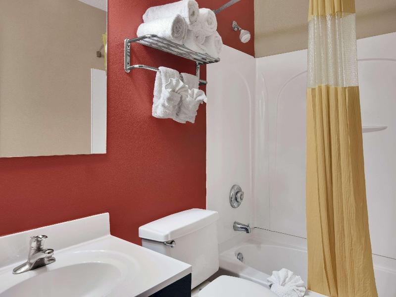 Days Inn by Wyndham Orange Park/Jacksonville image