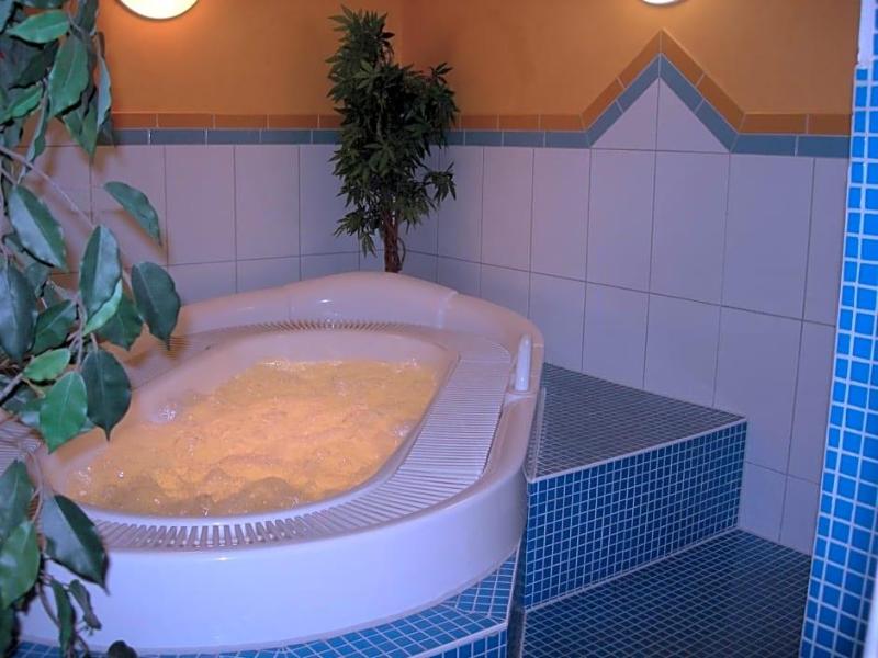 Aparthotel image