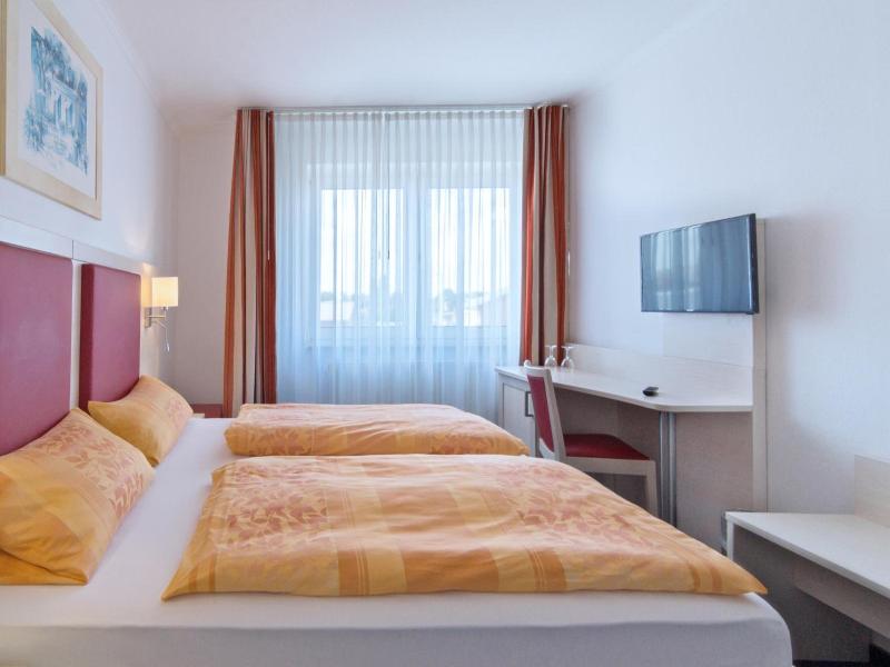 Aparthotel image