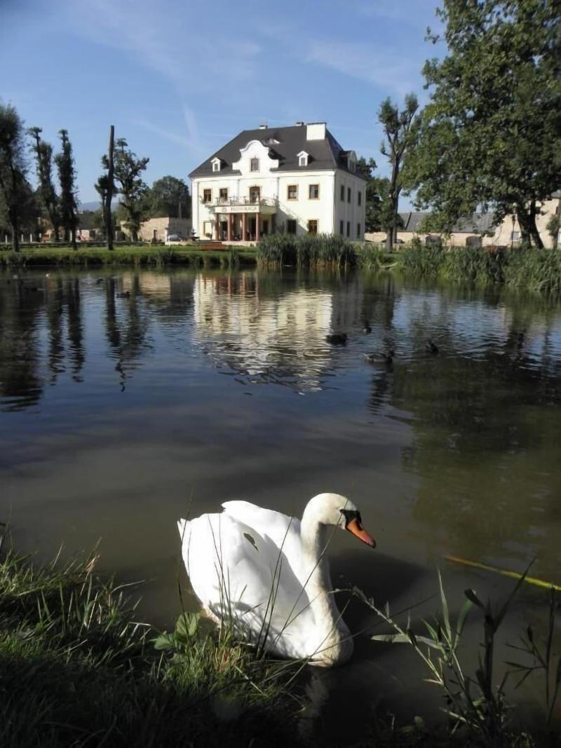 Palac Na Wodzie Staniszow — photo 2