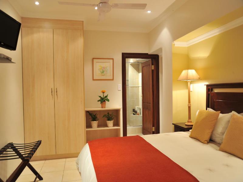Claires of Sandton Luxury Guest House image