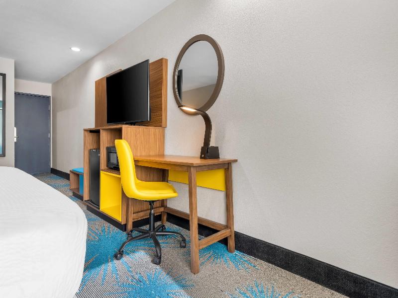 SUITE KING BED NON SMOKING — photo 7