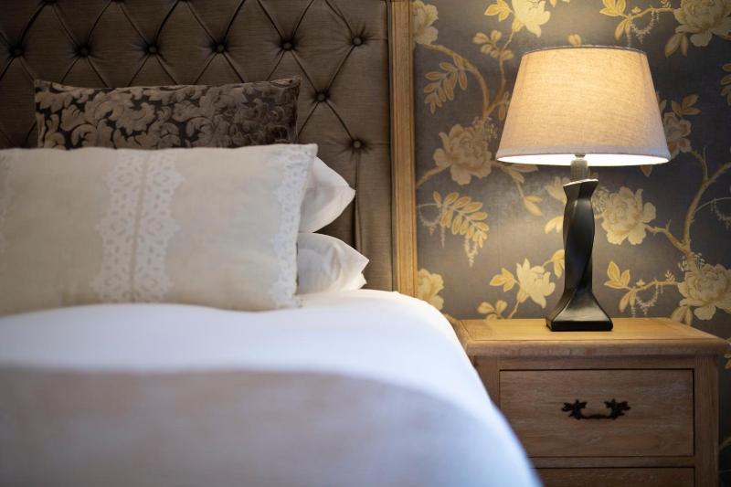 Three Rivers Lodge