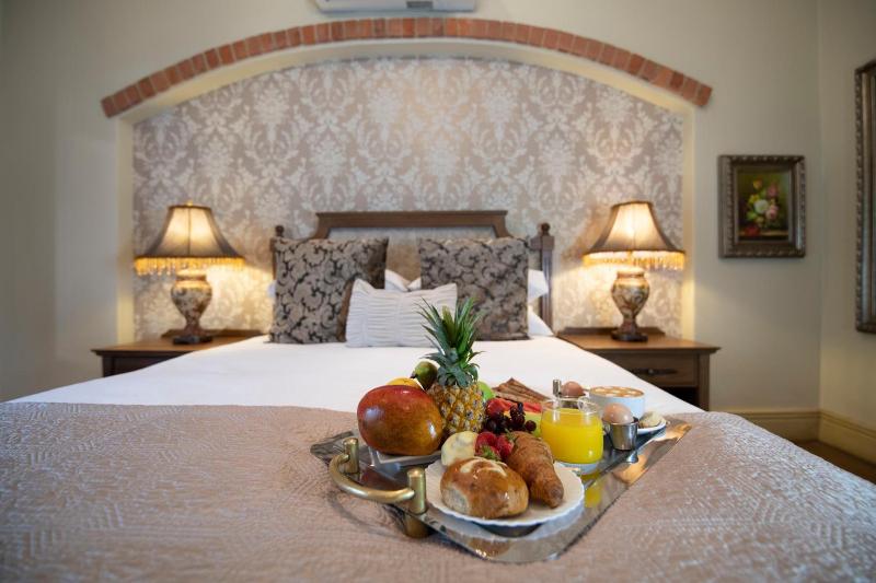 Three Rivers Lodge