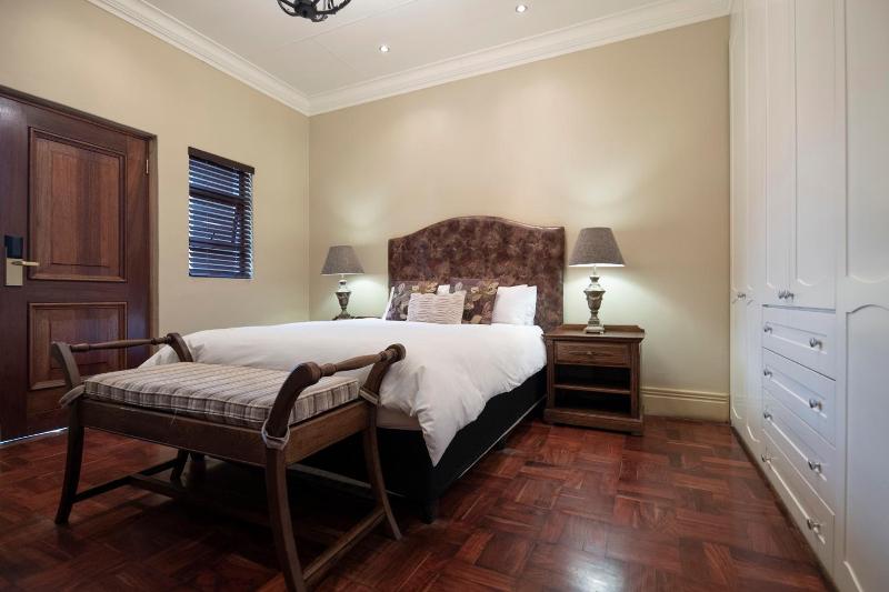 Three Rivers Lodge
