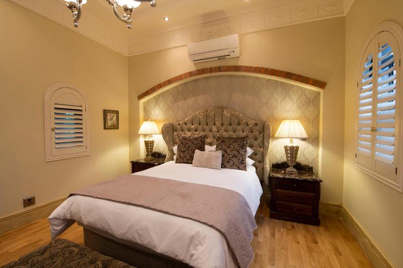 Three Rivers Lodge